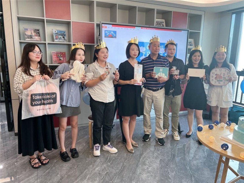 快乐之蓝，，，，，，最先绽放